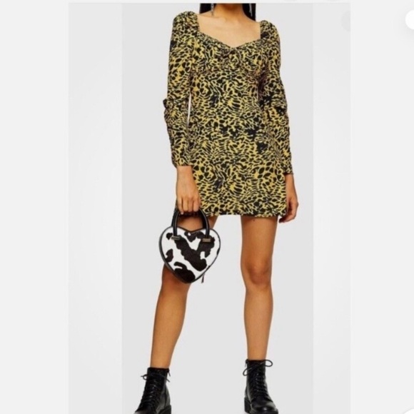 Topshop Dresses & Skirts - NWT Topshop Leopard Yellow & Black Dress